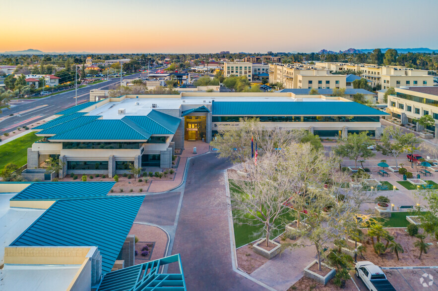 6710 N Scottsdale Rd, Scottsdale, AZ en alquiler - Foto del edificio - Imagen 3 de 26