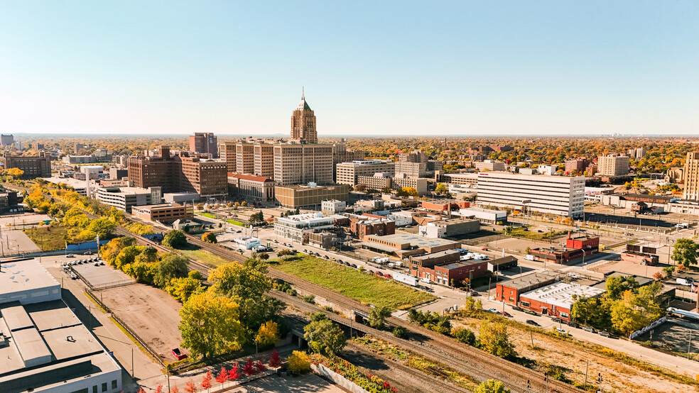 66 E Baltimore St, Detroit, MI en venta - Foto del edificio - Imagen 2 de 5