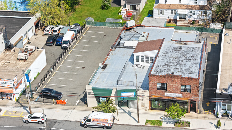 755 Forest Ave, Staten Island, NY en alquiler - Foto del edificio - Imagen 2 de 8