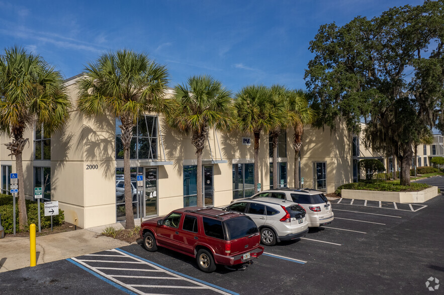 1900-2000 N Alafaya Trl, Orlando, FL en alquiler - Foto del edificio - Imagen 1 de 11