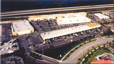 2900 Glades Cir, Weston, FL - vista aérea  vista de mapa