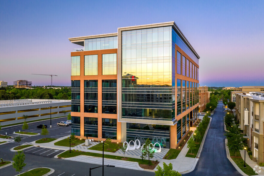 3540 Toringdon Way, Charlotte, NC en alquiler - Foto del edificio - Imagen 2 de 18