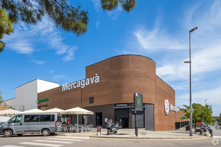 Local en Gavà, Barcelona en venta - Foto principal - Imagen 1 de 3