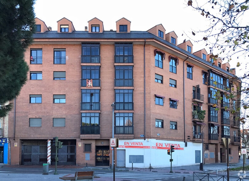 Edificio residencial en Alcorcón, Madrid en venta - Foto principal - Imagen 1 de 2