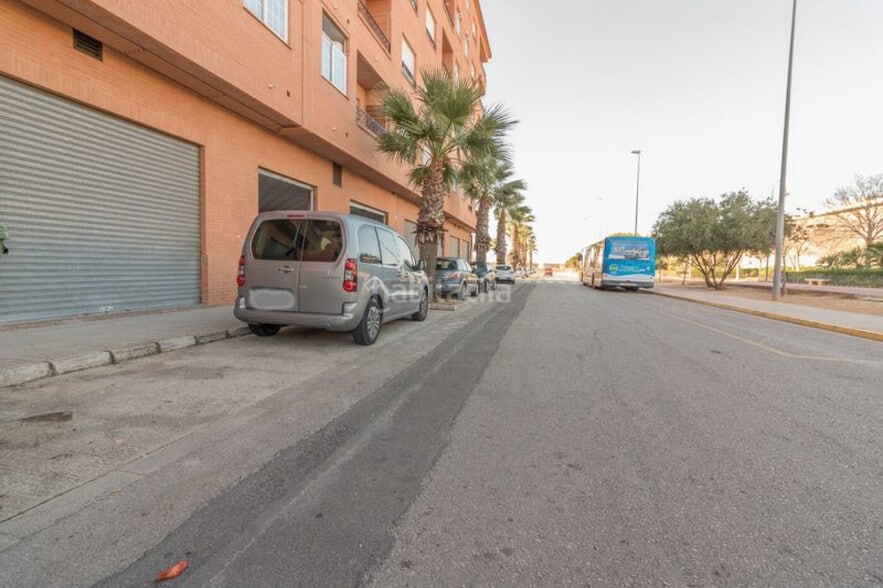 Local en València en venta - Foto del edificio - Imagen 2 de 16