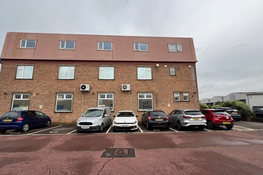 63-77 Milford Rd, Reading en alquiler - Foto del edificio - Imagen 2 de 2