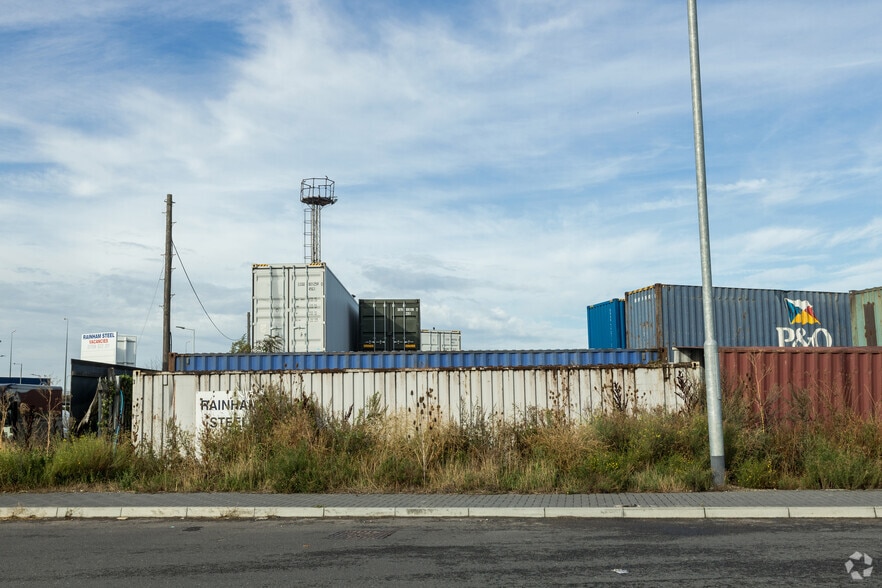 Ferry Ln, Rainham en alquiler - Foto del edificio - Imagen 2 de 2