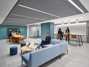 2445 M St NW, Washington, DC en alquiler Foto del edificio- Imagen 2 de 2