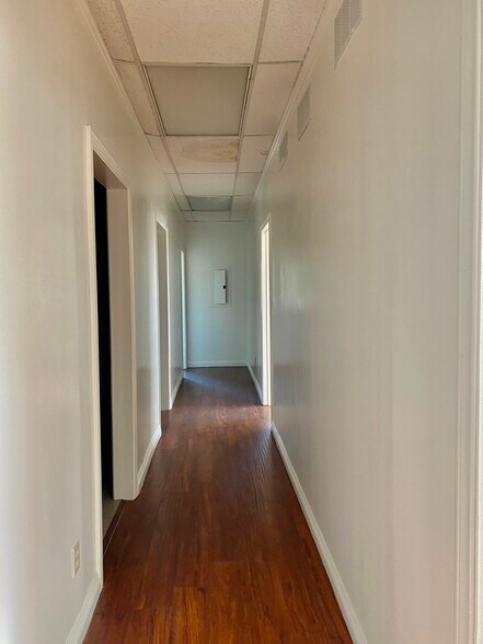 750 S Atlantic Blvd, Monterey Park, CA en alquiler - Foto del interior - Imagen 3 de 5