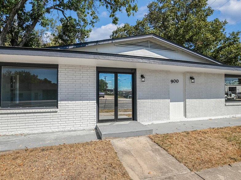 900 W 2nd St, Taylor, TX en venta - Foto del edificio - Imagen 1 de 20