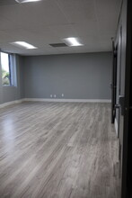 3001 SW 10th St, Pompano Beach, FL en alquiler Foto del interior- Imagen 2 de 11