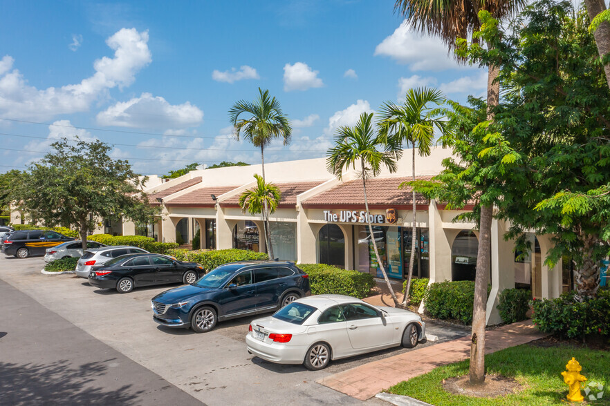 7811-7823 Sunrise Blvd, Plantation, FL en alquiler - Foto del edificio - Imagen 2 de 11