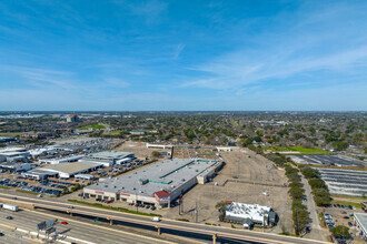 12002 Southwest Fwy, Meadows Place, TX - vista aérea  vista de mapa - Image1