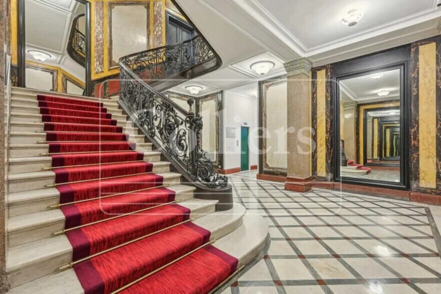 75 Avenue Des Champs Elysées, Paris en alquiler - Vestíbulo - Imagen 2 de 14