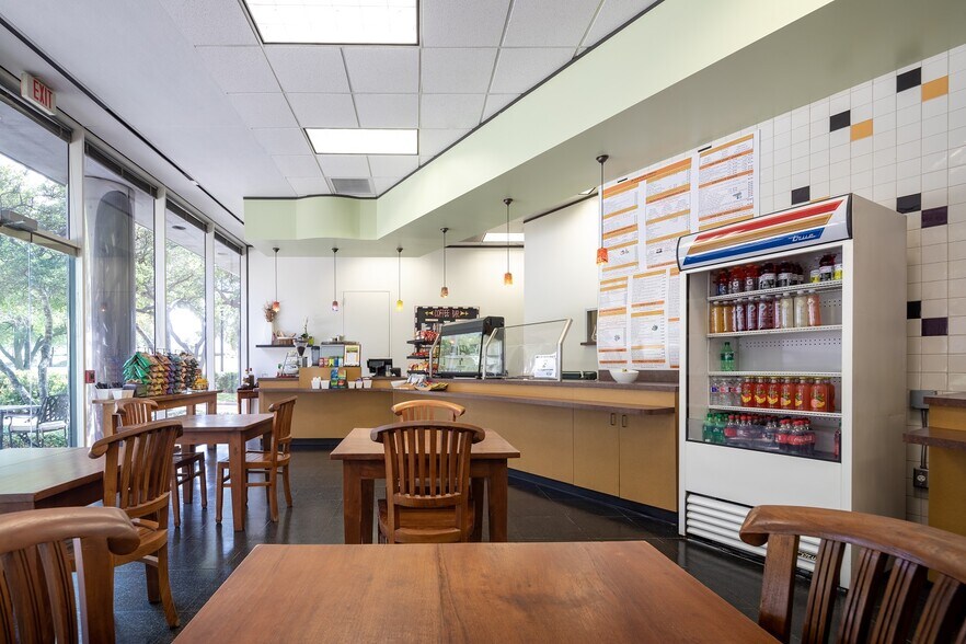 10375 Richmond Ave, Houston, TX en alquiler - Foto del interior - Imagen 2 de 14