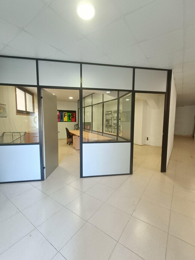 Más detalles de Local en alquiler