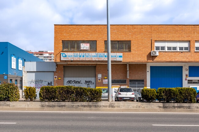 Más detalles de Carretera Loeches, 59, Torrejón de Ardoz - Nave en venta