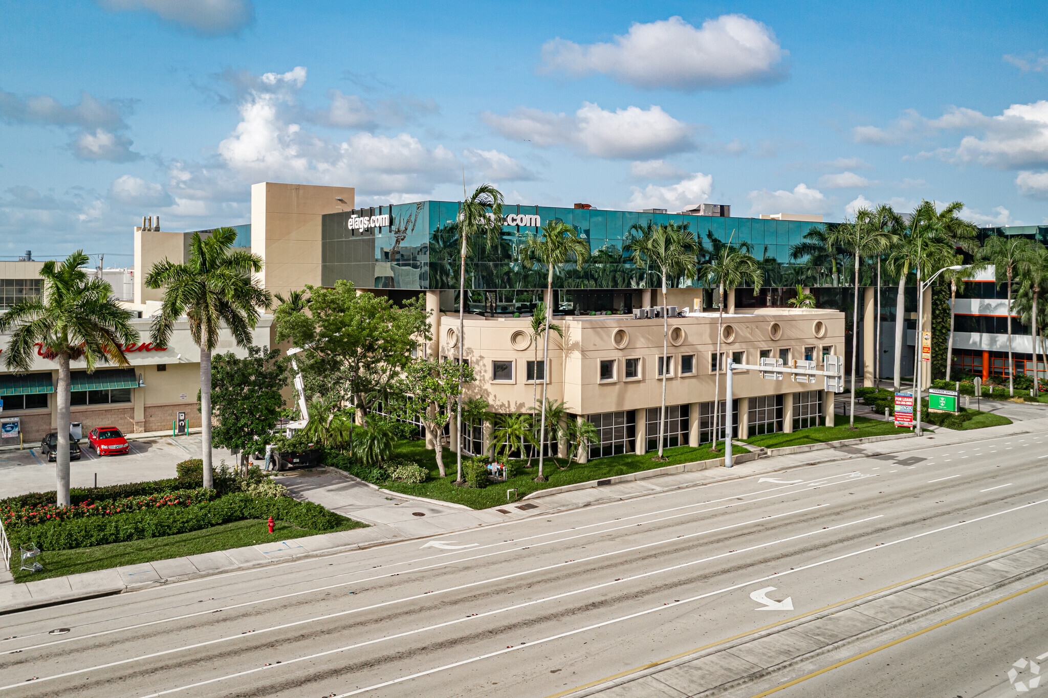 1650-1670 SE 17th St, Fort Lauderdale, FL en alquiler Foto del edificio- Imagen 1 de 10