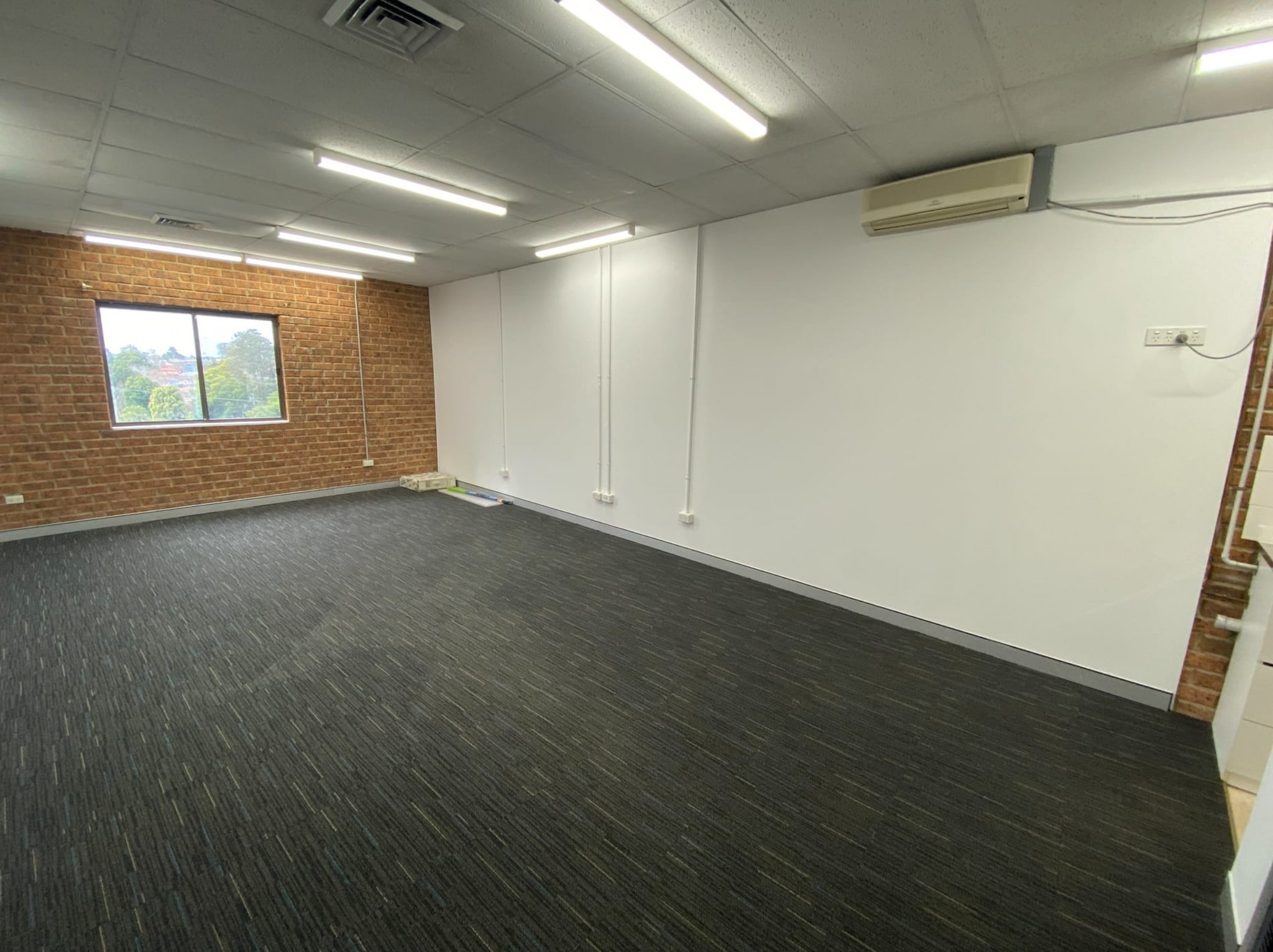 33 Windsor Rd, Kellyville en alquiler Foto del interior- Imagen 1 de 2