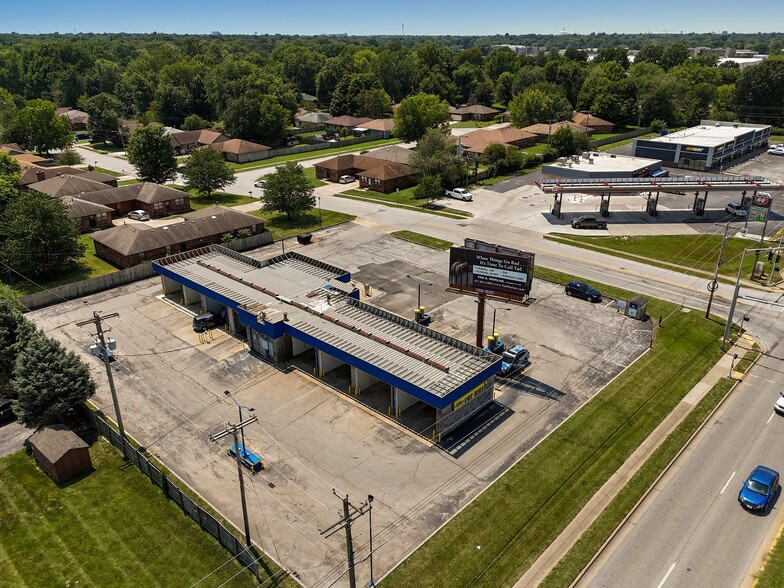 2812 E Chestnut Expy, Springfield, MO en venta - Foto del edificio - Imagen 3 de 29