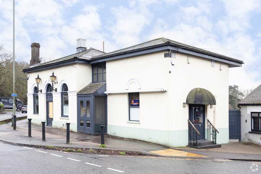 Heath Rd, Weybridge en alquiler - Foto principal - Imagen 1 de 4