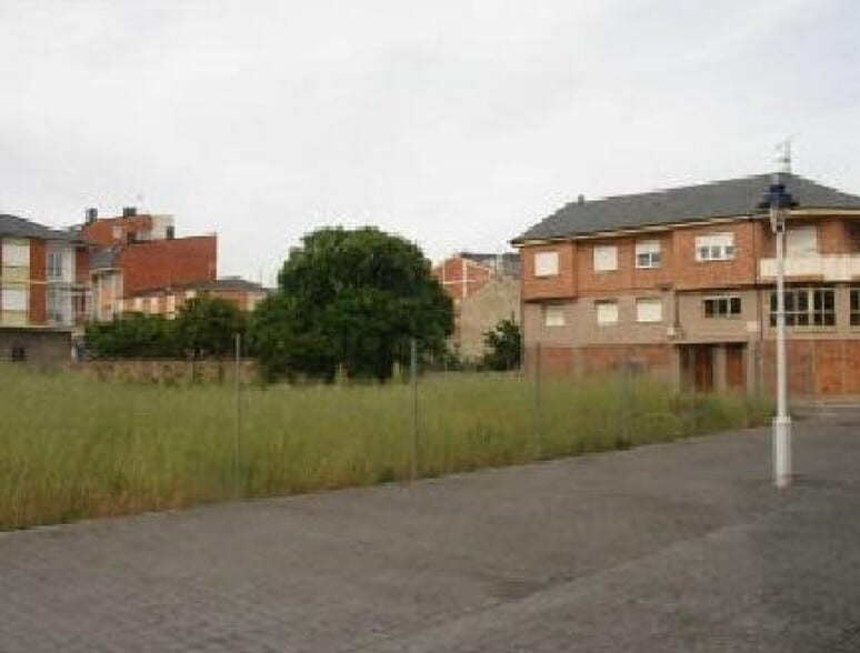 Terreno en Ponferrada en venta - Foto del edificio - Imagen 3 de 10