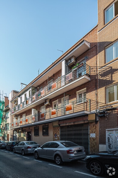 Calle del Papagayo, 22, Madrid, Madrid en venta - Foto del edificio - Imagen 2 de 2