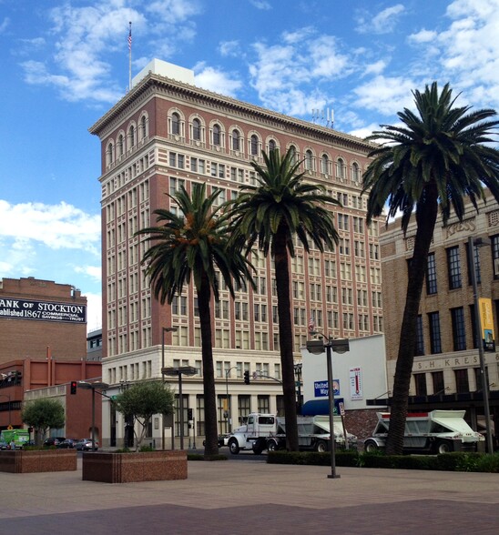 343 E Main St, Stockton, CA en alquiler - Foto del edificio - Imagen 1 de 37