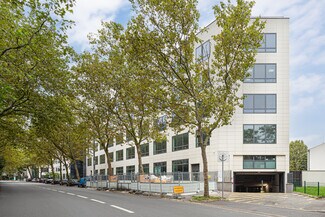 Más detalles de 10 Rue Raymond David, Malakoff - Oficina en alquiler