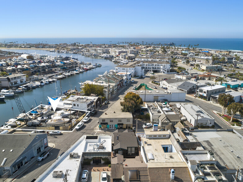 2820 Lafayette Rd, Newport Beach, CA en alquiler - Foto del edificio - Imagen 1 de 8