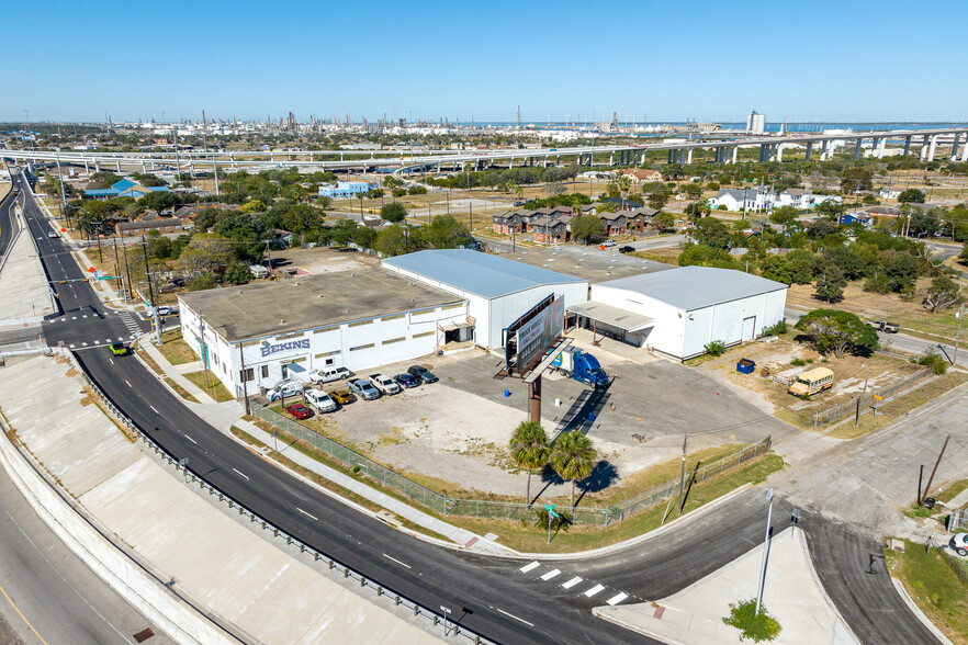 900 N Staples St, Corpus Christi, TX en venta - Foto del edificio - Imagen 1 de 14