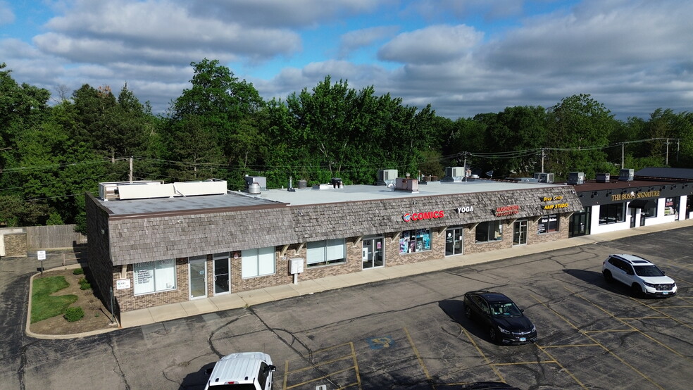 332-350 S Main St, Bartlett, IL en alquiler - Foto del edificio - Imagen 2 de 3