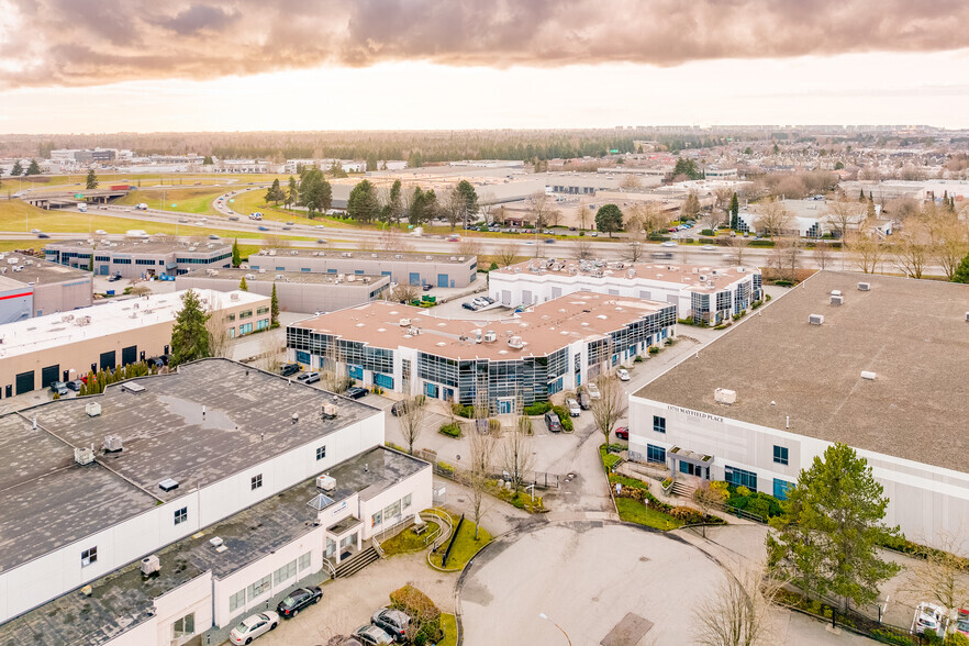 13700 Mayfield Pl, Richmond, BC en alquiler - Foto del edificio - Imagen 2 de 5