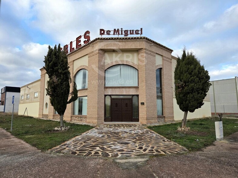 Local en Orgaz, Toledo en venta - Foto del edificio - Imagen 2 de 26