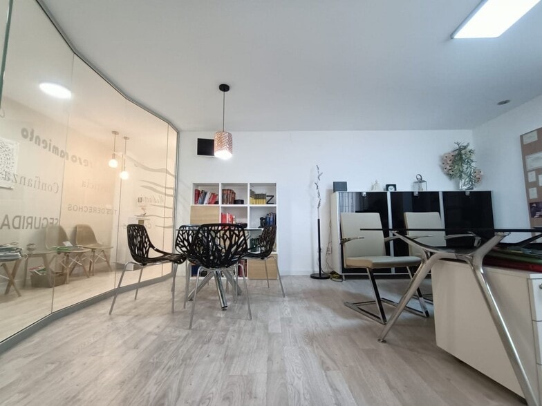 Oficina en Elche, Alicante en venta - Foto del interior - Imagen 3 de 13