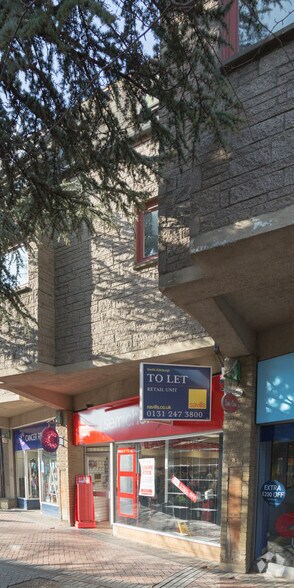 28-58 La Porte Precinct, Grangemouth en alquiler - Foto del edificio - Imagen 3 de 3