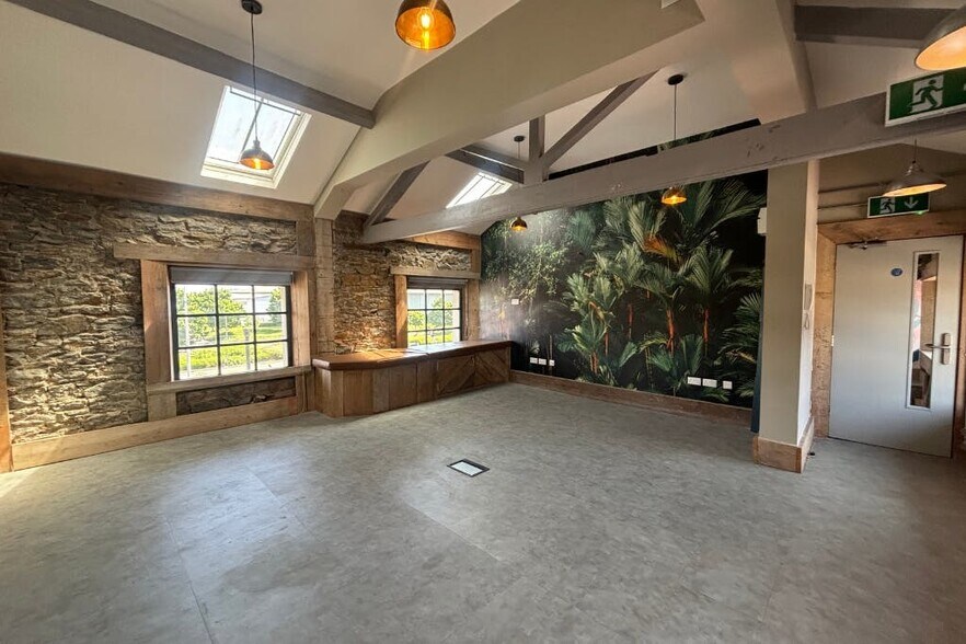 Platform, Former Railway Station Building, Cardiff en alquiler - Foto del edificio - Imagen 2 de 53