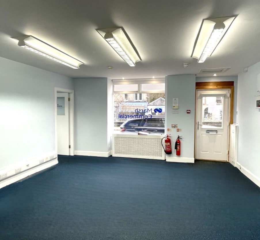 19-21 Airds Crescent, Oban, AGB PA34 5SJ - Unidad 19-21 - - Foto del interior - Image 1 of 4