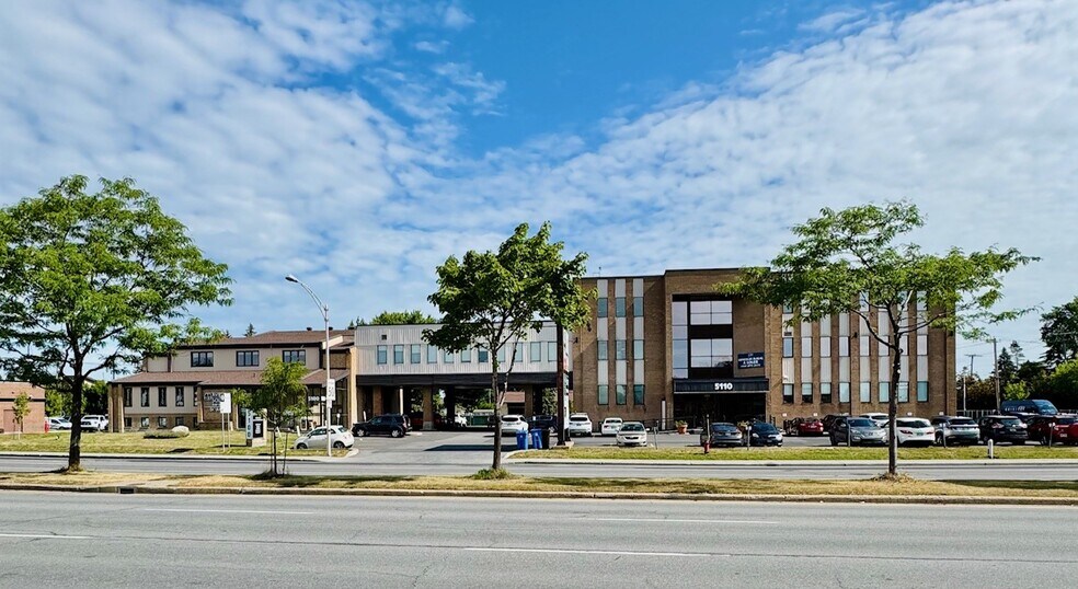 5100-5110 Boul Cousineau, Longueuil, QC en alquiler - Foto del edificio - Imagen 1 de 10