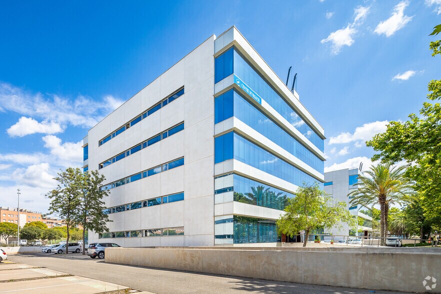 Oficina en Castelldefels, Barcelona en alquiler - Foto del edificio - Imagen 2 de 3