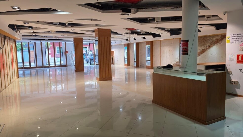 Local en Elche en alquiler - Foto del interior - Imagen 2 de 6
