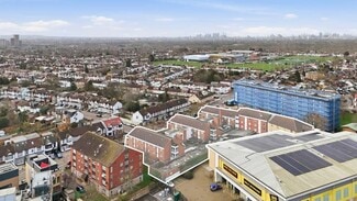 Más detalles de 5-27 Clarence Av, Ilford - Health Care en venta
