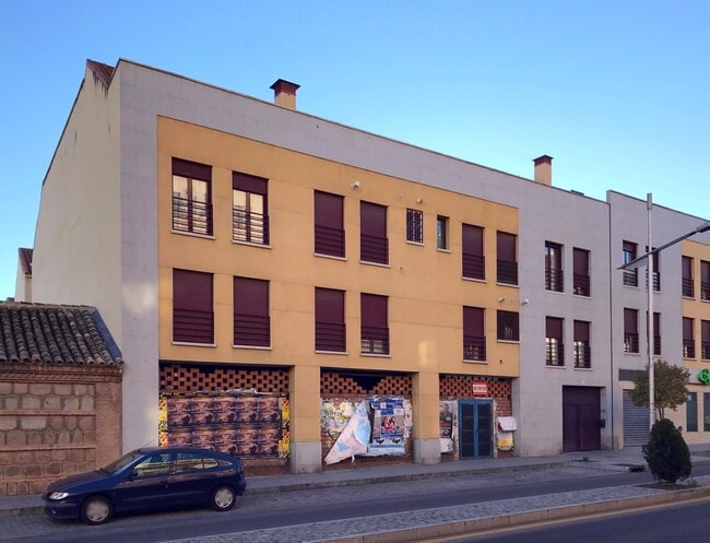 Más detalles de Avenida de Madrid, 4, Toledo - Edificio residencial​ en venta