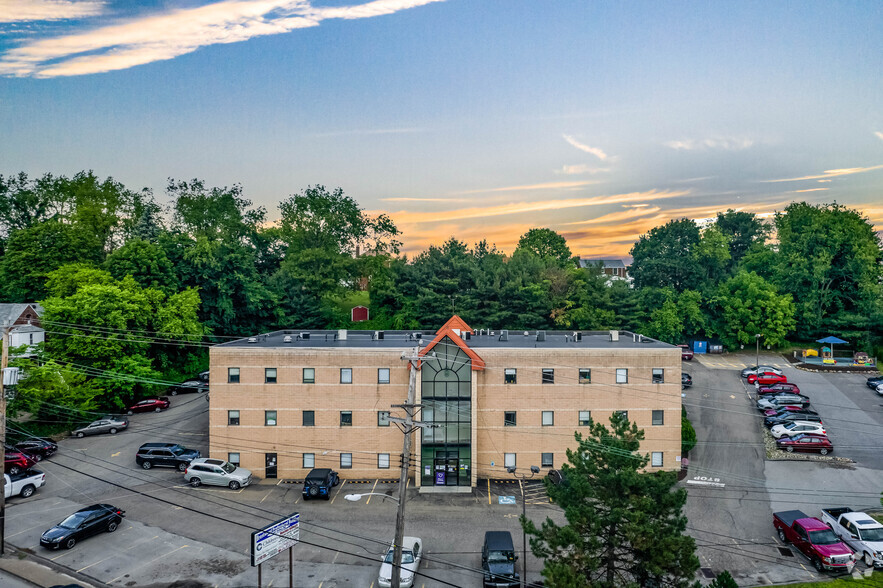 4411 Stilley Rd, Pittsburgh, PA en alquiler - Foto del edificio - Imagen 2 de 4