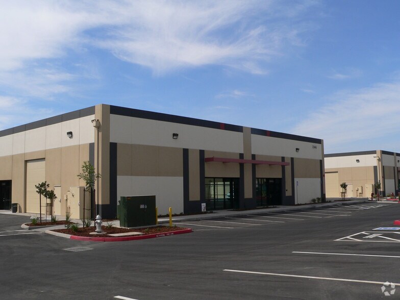 1580 Santa Ana Ave, Sacramento, CA en venta - Foto del edificio - Imagen 2 de 5