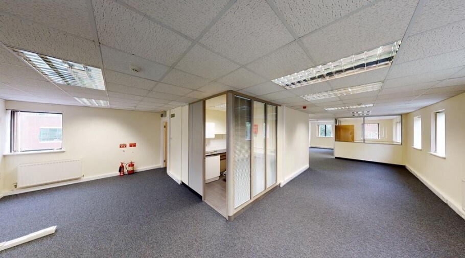 Trinity Pl, Sutton Coldfield, WMD B72 1TX - Unidad 7 -  - Foto del interior - Image 2 of 2
