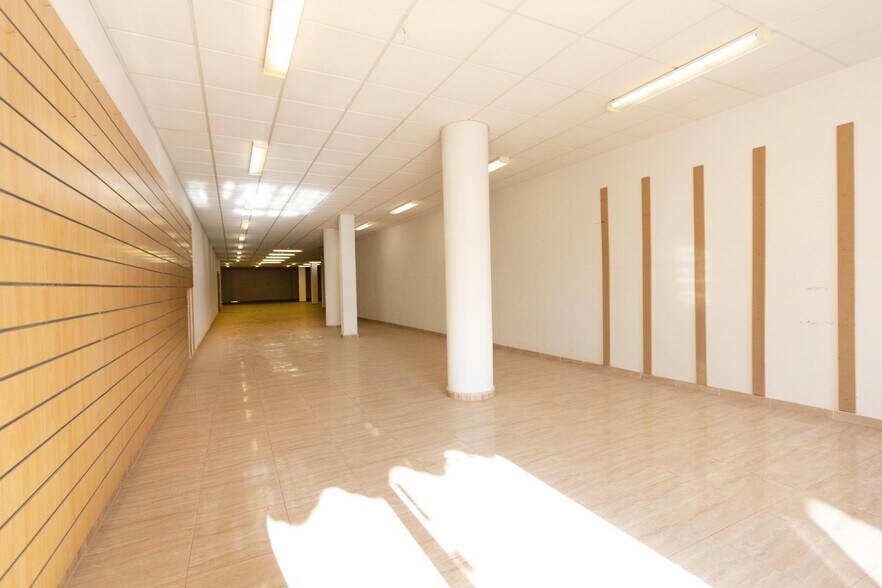 Calle Juan Carlos i, Villa de Otura, Granada en venta - Foto del edificio - Imagen 3 de 28