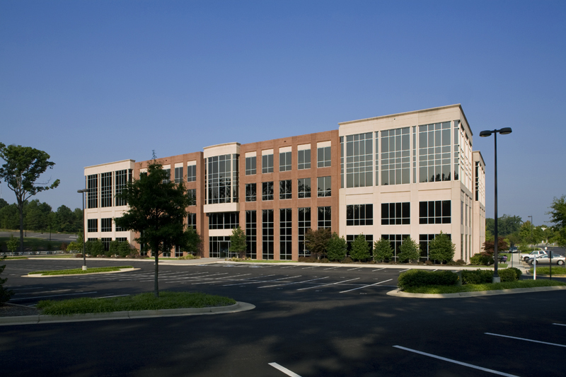 7300 Beaufont Springs Dr, Richmond, VA en alquiler - Foto del edificio - Imagen 3 de 4