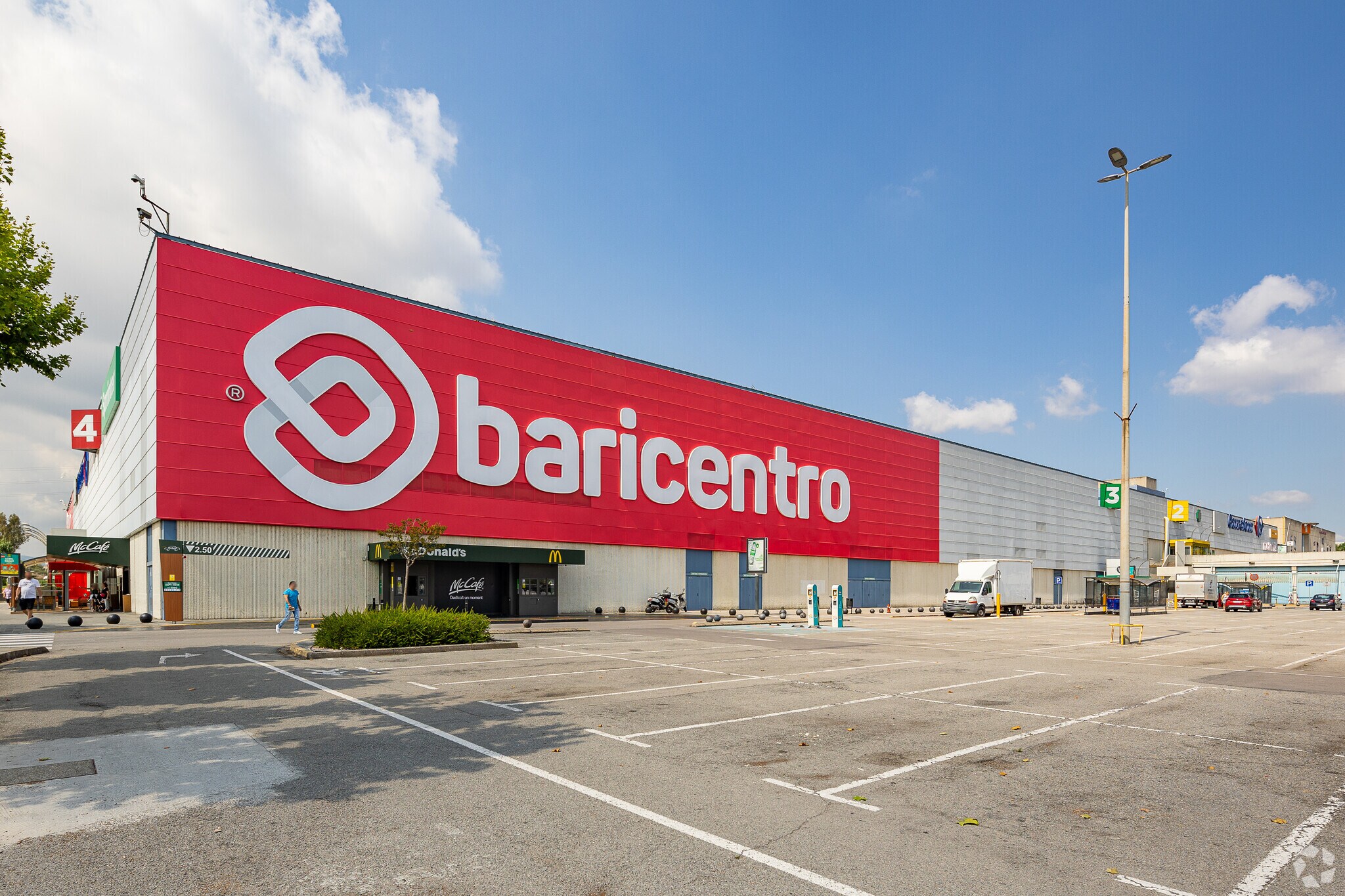 Local en Barberà del Vallès, Barcelona en venta Foto principal- Imagen 1 de 8