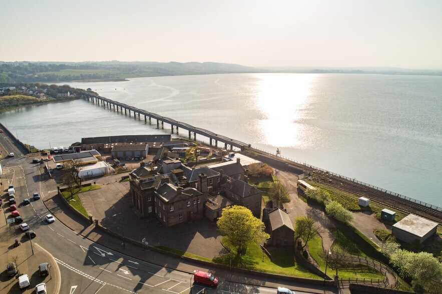 Bridge St, Montrose en venta - Foto del edificio - Imagen 3 de 5